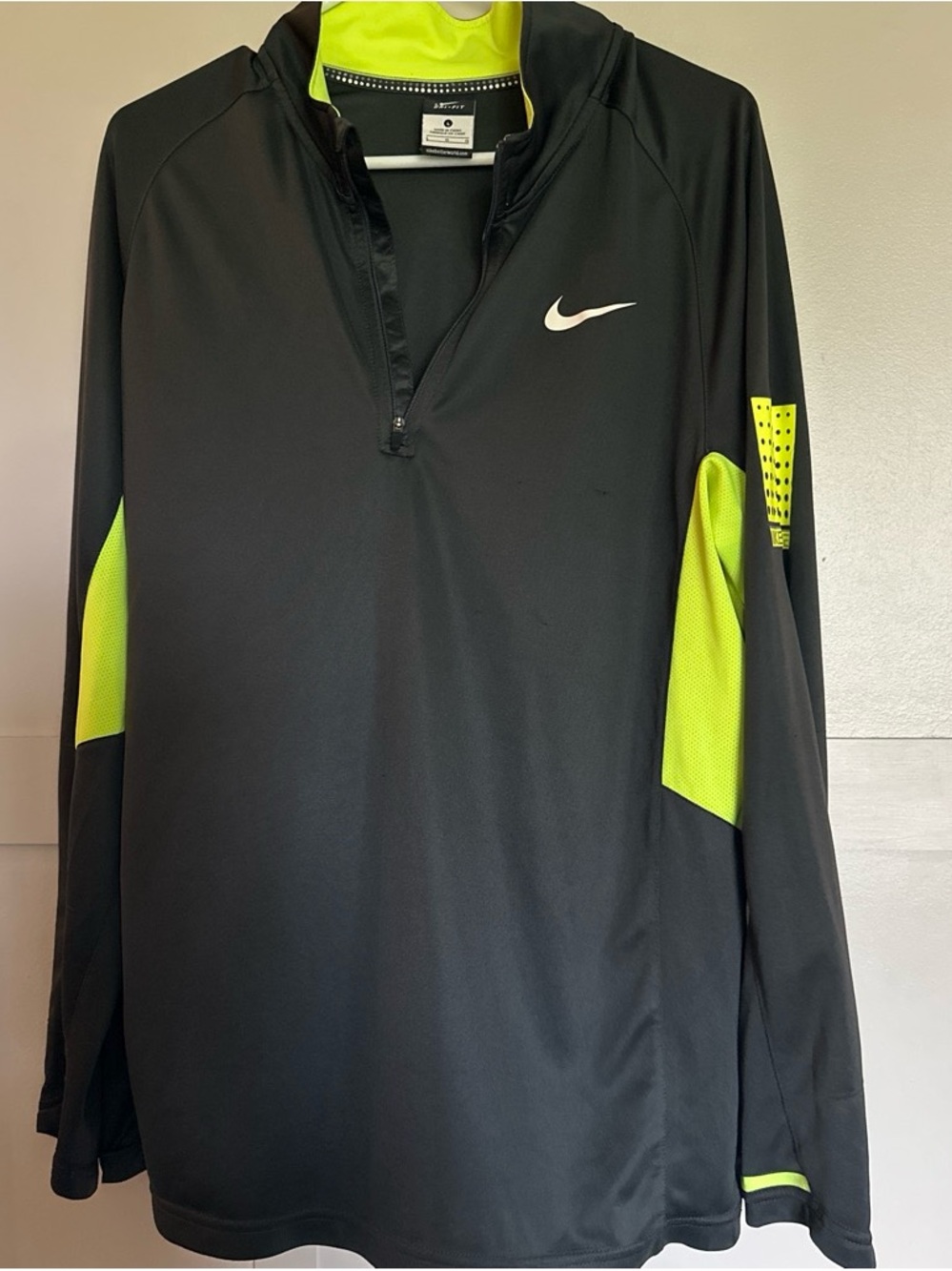 Nike Black & Neon Yellow Men’s Performance Quarter-Zip Jacket